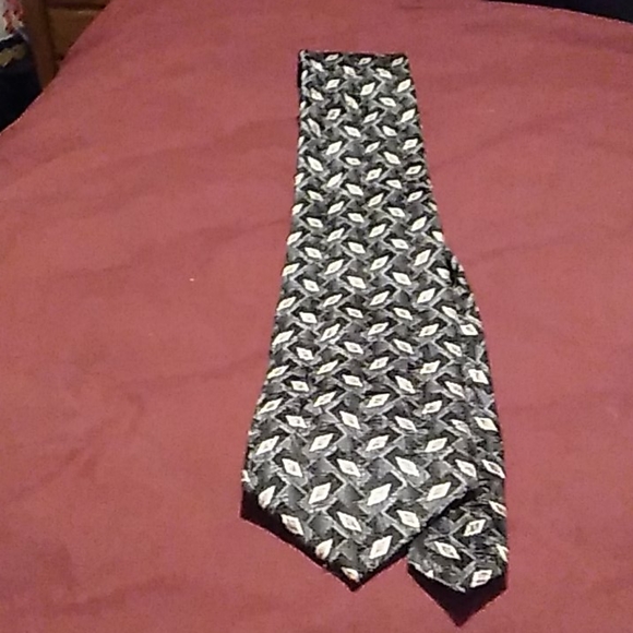 Necktie - Picture 3 of 8
